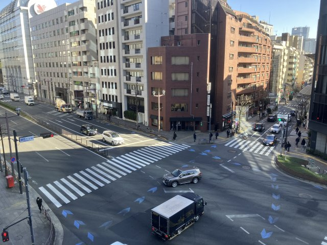 麹町サンライズビルの駐車場