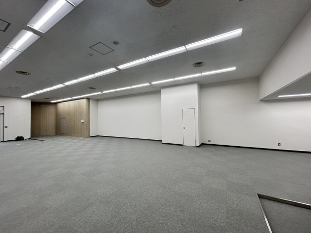 上野広小路会館のロビー