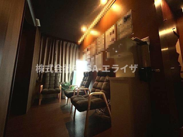 東日暮里5丁目ビルのロビー