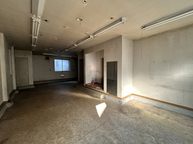 蒲田本町２丁目ビルの駐車場