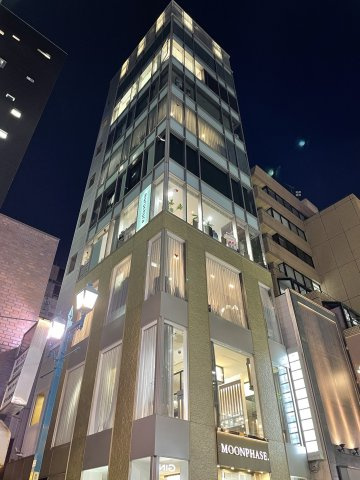 ＧＩＮＺＡ　　ＡＲＲＯＷＳの外観