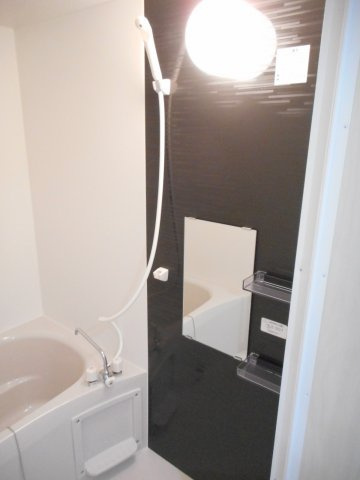 トレミーの浴室|コンパクトで使いやすいお風呂です