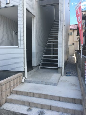 トレミーのエントランス|建物の内部です