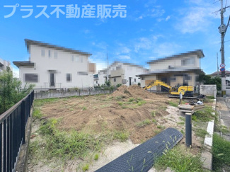 【外観】 | 現地写真。同じ物件を見るなら、プラス不動産販売にお任せ下さい。