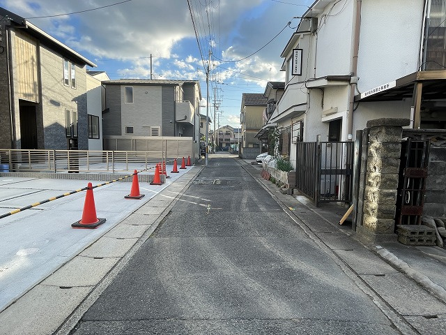一乗寺松田町 新築戸建(2号地)の前面道路含む現地写真