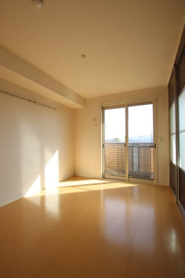 【洋室】 | ファミーユ・Ｍ