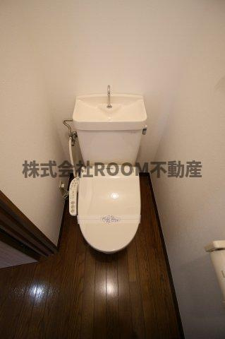 コーポアンジェラスのトイレ|落ち着いたトイレです