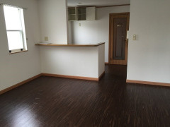 【居間・リビング】 | ラビアンローズ