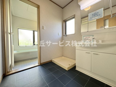 【脱衣所】 | 静岡市清水区幸町 中古戸建て | 脱衣場です