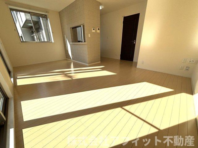 【居間・リビング】 | クラヴィエ B棟 | LDK14.5帖