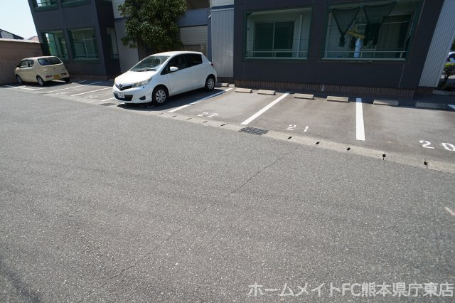 アバンティⅡの駐車場