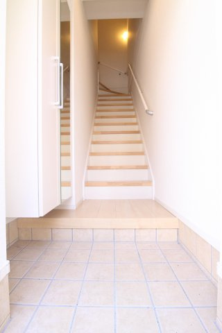 ベルシオン山手の玄関