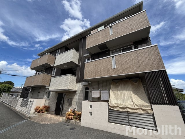 ノイエスカーサ