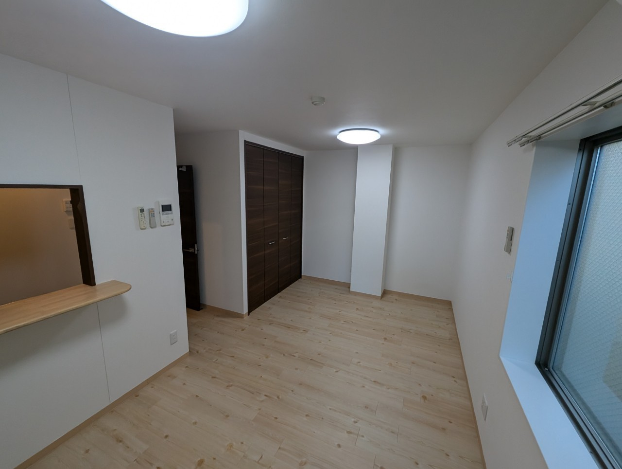 Lumbini桜塚の居間・リビング