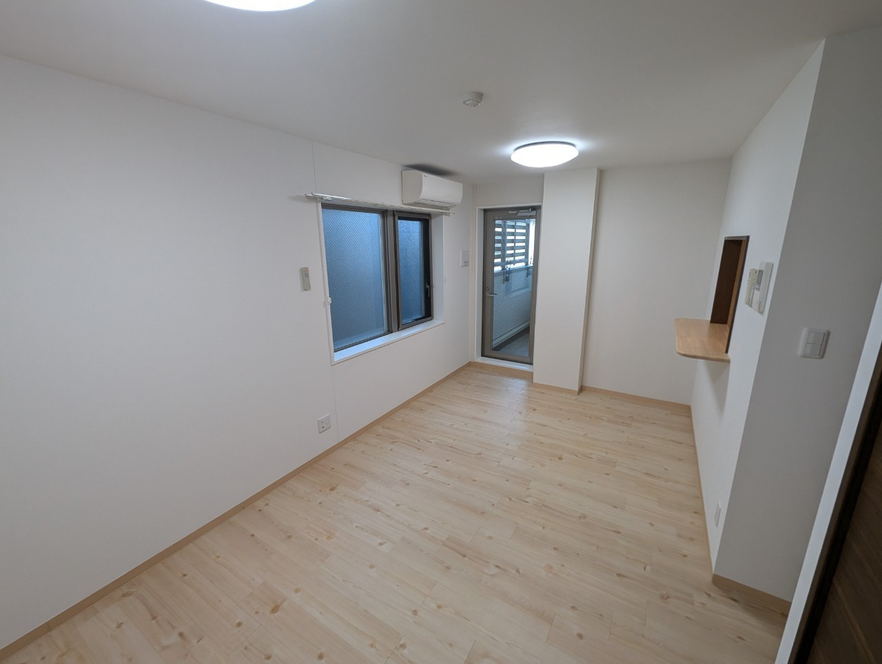 Lumbini桜塚の居間・リビング