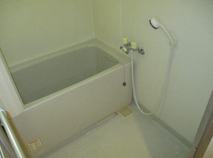 パールグレイスの浴室