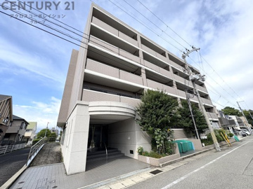 敷地内駐輪場・ゴミ置き場完備