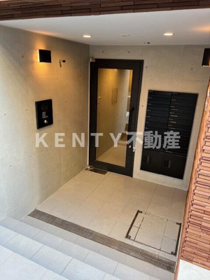 【エントランス】 | luna crescent kawasaki | 建物の内部です