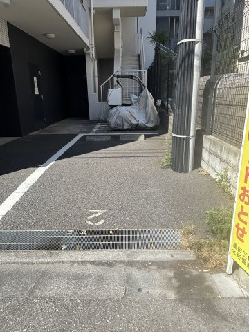 ドゥーエ両国Ⅱの駐車場