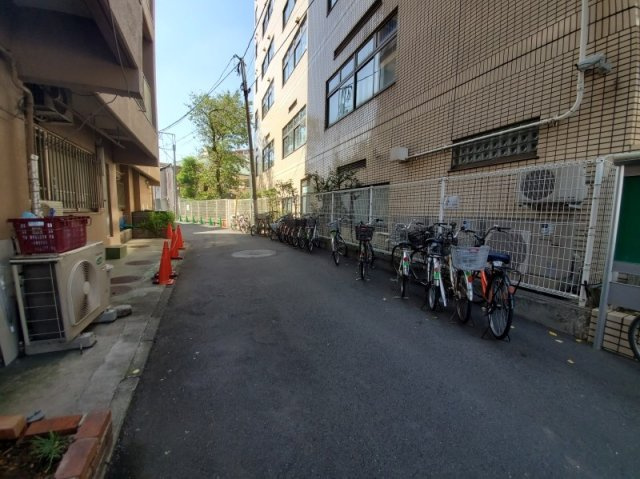 サンハイツ根岸の周辺