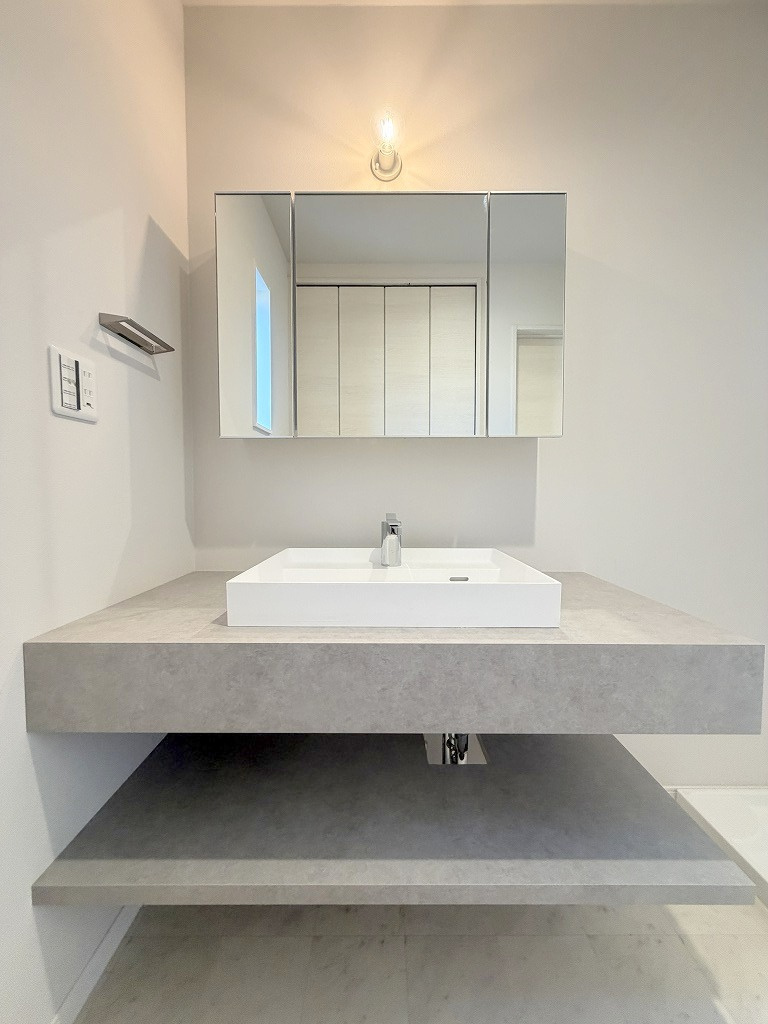 三郷市高州1丁目　新築戸建　全1棟の独立洗面台|デザイン性のある独立洗面台です