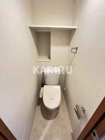 ラクラス長堀橋のトイレ|ゆったりとした空間のトイレです