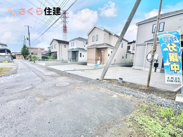 東町３１７番　　A棟の前面道路含む現地写真|前面道路：東側私道約４ｍ！普段車が通らないので駐車も余裕をもってできます♪