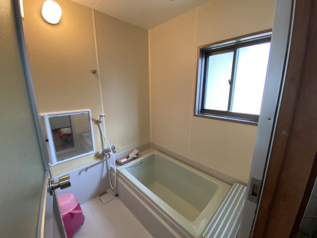中津町3丁目売家の浴室