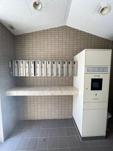 グランデッサ代沢　南向き　バストイレ別　オートロックの設備