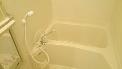 【浴室】 | プロメナーデ名草 | お風呂で日々の疲れを落としましょう