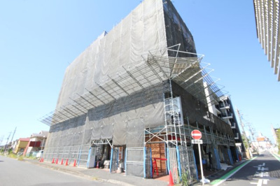 【外観】 | サンハイツ三郷1階店舗 | 6階建て1階部分