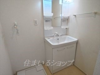 広島市安佐北区亀山４丁目のアパートの洗面所|シャンプードレッサー