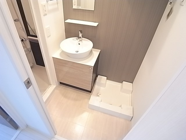 エスプレイス神戸ウエストモンターニュの洗面所|忙しい朝には欠かせない洗面所です