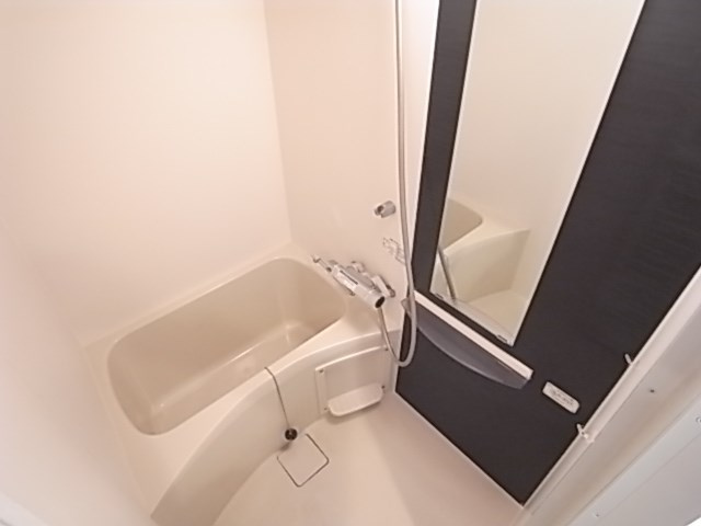 エスプレイス神戸ウエストモンターニュの浴室|きれいなお風呂です