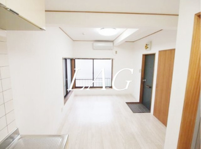 【居間・リビング】 | 南荘 | 洋室のお部屋です。