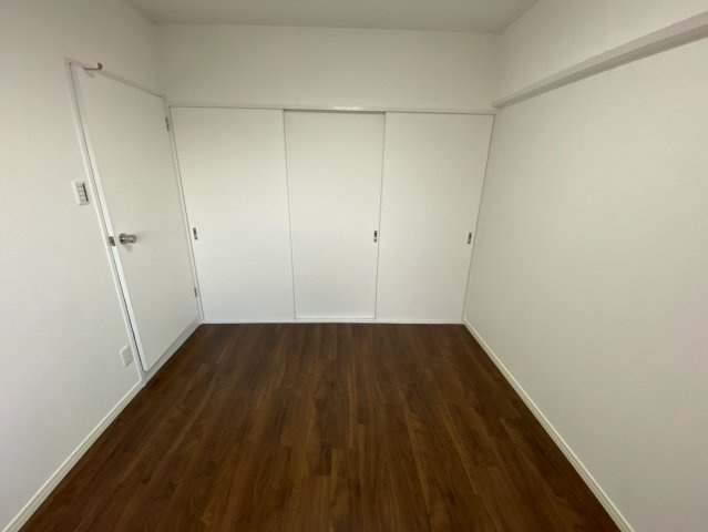 パレス瀬戸の洋室