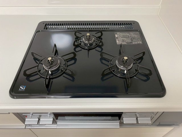 パレス瀬戸の設備|ガラストップコンロでお掃除もラクラク♪