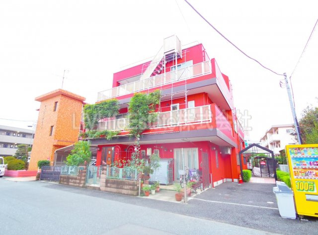 ファーストプレイスの周辺