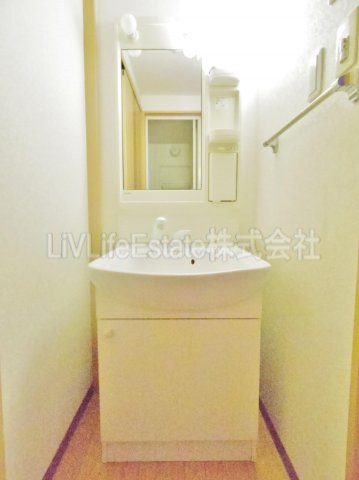 ファーストプレイスの洗面所