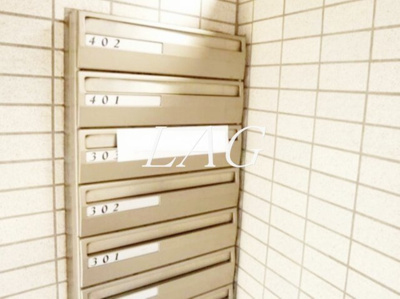 【その他共用部分】 | カーサ躑躅ヶ丘 | 集合ポストになります。