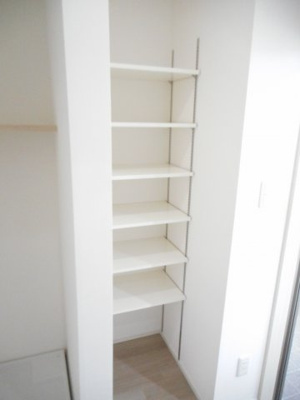 【収納】 | ラピード | たくさん靴をしまえる大きなシューズボックスです