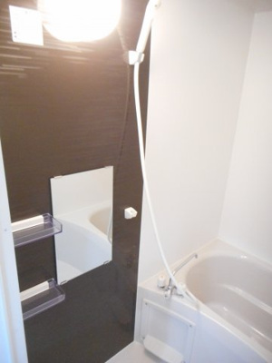 【浴室】 | ラピード | 落ち着いた空間のお風呂です