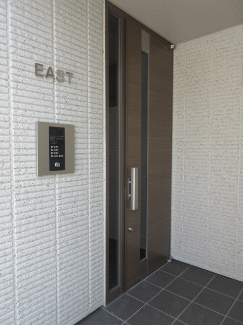 Ｐｒｉｍｅ　Ｉｓｏｇｏ　ＥＡＳＴのエントランス