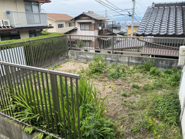 岩国市山手町２丁目の中古一戸建の庭