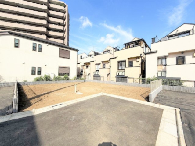 【外観】 | 【仲介手数料３８０万円が無料！！】■東が丘の高台■お好きなハウスメーカーで建築いただけます。 | 【最大ポイントは「諸費用が３８０万円ＯＦＦ」です！！】
■東が丘の高台
■陽当り良好
■お好きなハウスメーカーで建築いただけます。
■参考プランあります。