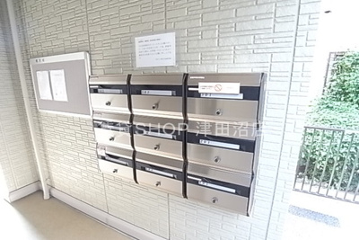 【エントランス】 | ボンヌールV | 落ち着いたエントランスです