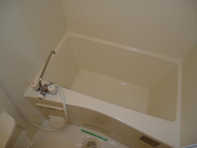 フルハウスＡ棟の浴室|バス