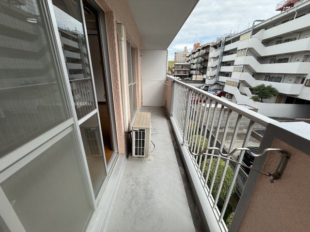 テラジハイツI号館のバルコニー