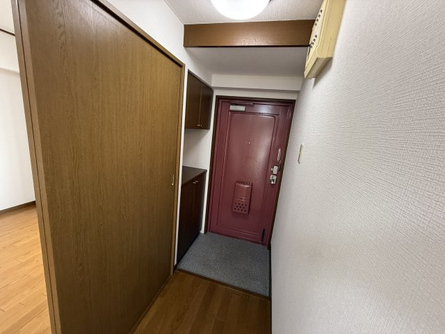 テラジハイツI号館の玄関