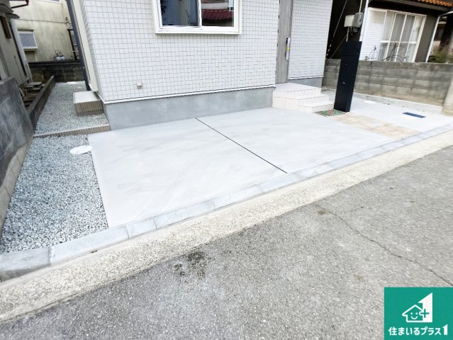 加古川市加古川町稲屋　新築一戸建ての駐車場|駐車スペース！散水栓があるので、こまめに愛車を洗えます！